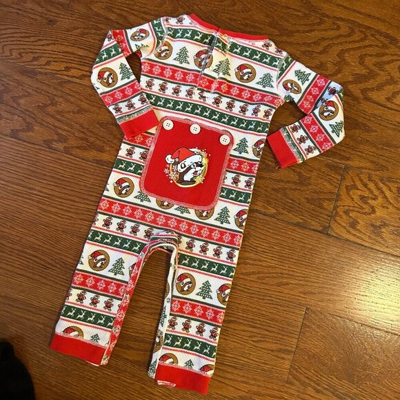 Bucees Christmas Onesie Bodysuit Pajama Size 18 Months Beaver Christmas Buc-ees - Picture 1 of 10